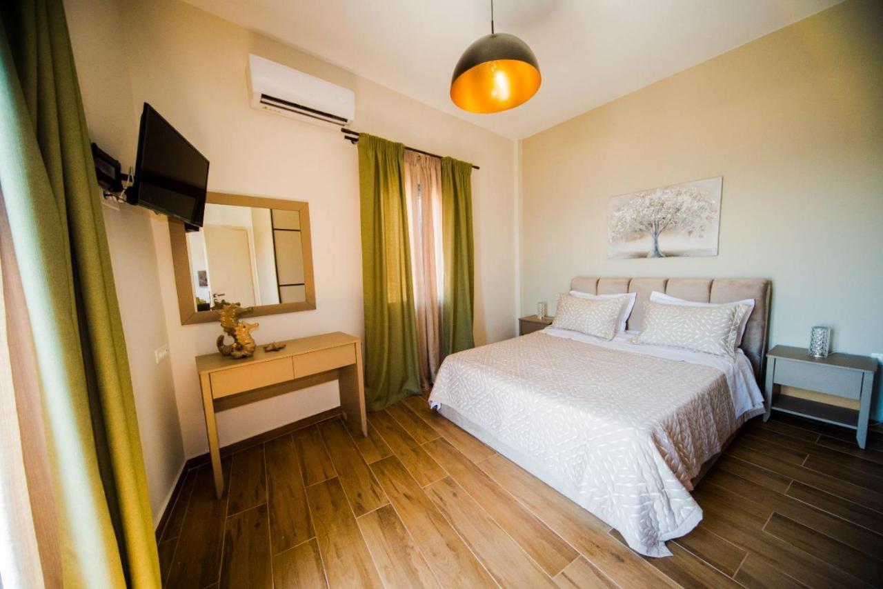 Syrene Luxury Suites Ermoupoli Exterior photo